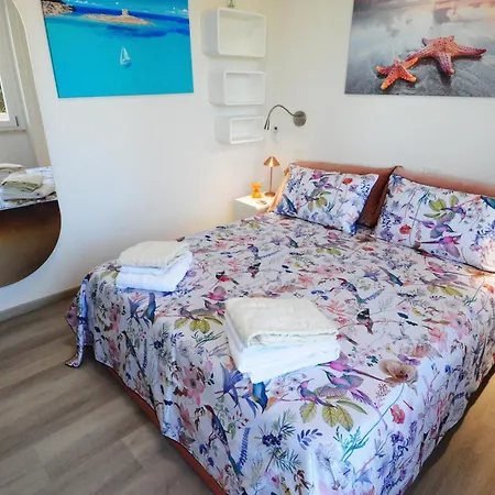 公寓 Suite Beach Cagliari - Luxury Apartments 卡利亚里